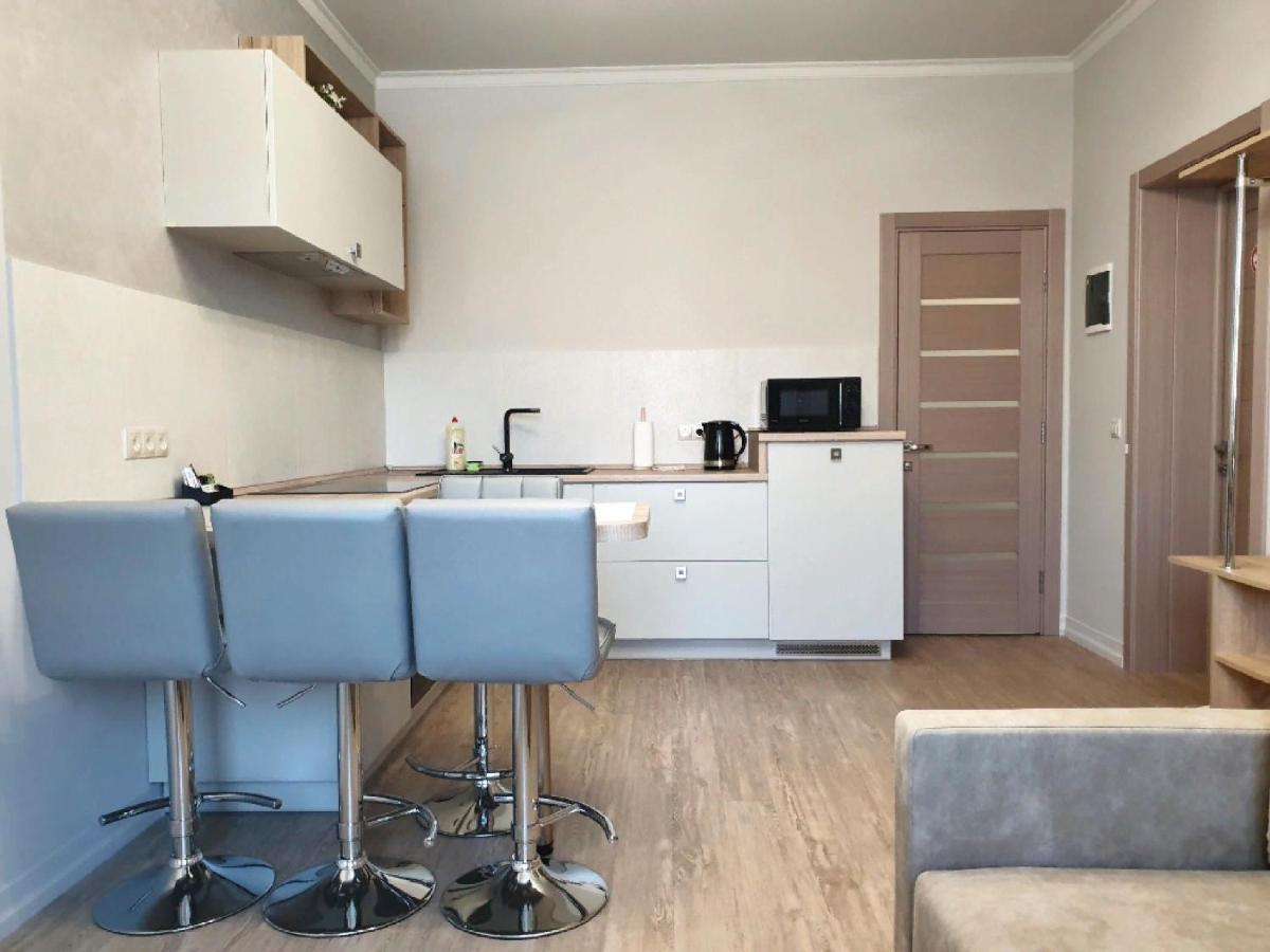 Apartment Sweethome 1 Free Parking Ujgorod Dış mekan fotoğraf